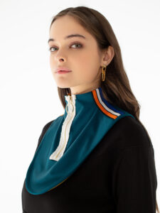 Turquoise collar with zip